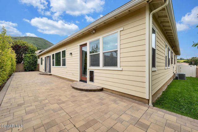 4968 Princess Drive, Agoura Hills CA: https://media.crmls.org/mediaz/d5cb6fd2-c707-4443-a32e-485134cef06c.jpg