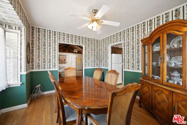 6655 Lindley Avenue, Reseda CA: https://media.crmls.org/mediaz/d5cc3a81-d3e8-4fb6-90bf-a207fb69041f.jpg