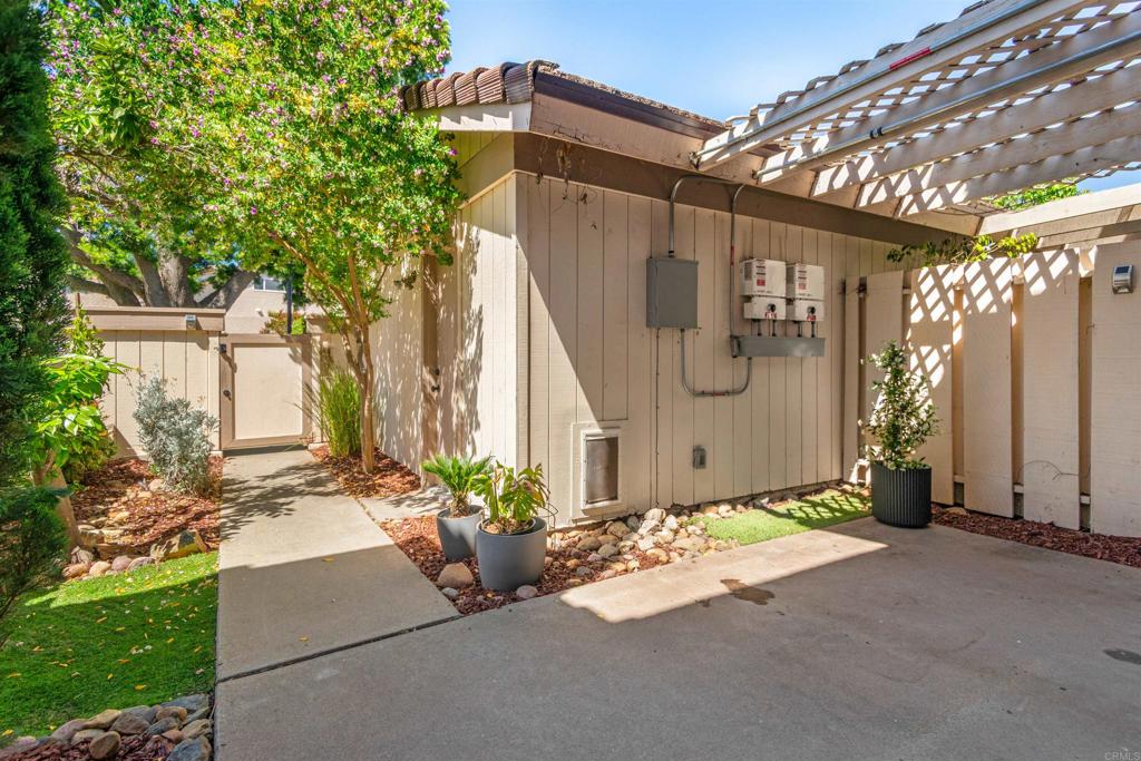 11288 Poblado Road - photo 6