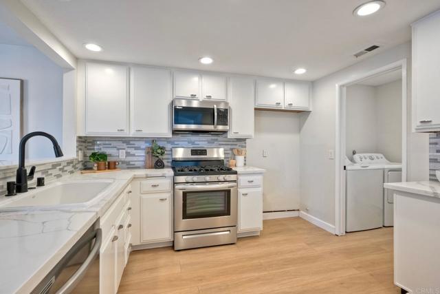 Detail Gallery Image 12 of 40 For 3115 Avenida Topanga, Carlsbad,  CA 92009 - 3 Beds | 2/1 Baths