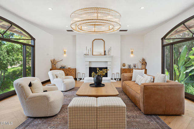 4548 Valley Spring Drive, Westlake Village CA: https://media.crmls.org/mediaz/d5cf0ebe-ff0d-4105-9589-6c7193d83cd4.jpg