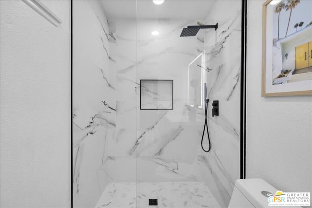 2092 N San Antonio Road, Palm Springs CA: https://media.crmls.org/mediaz/d5cf961c-1cb0-4314-9f94-0c77f2e74dd8.jpg