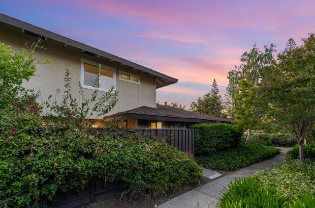 4926 Poplar Terrace, Campbell CA: https://media.crmls.org/mediaz/d5cfa523-d341-41b4-b519-783925a1dc77.jpg