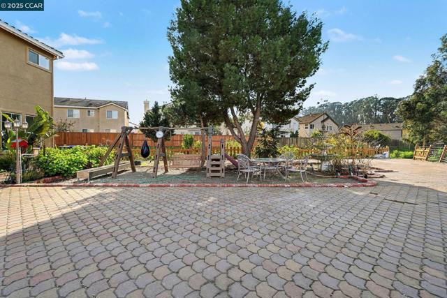 5701 Oakmont Dr, Richmond CA: https://media.crmls.org/mediaz/d5cfb47a-7550-4b58-88d7-ac7e00d109c7.jpg