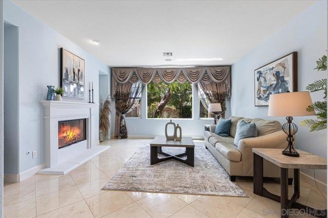 6839 Helenite Pl, Carlsbad CA: https://media.crmls.org/mediaz/d5d00e11-8ce3-43f3-8809-f65c456a09a8.jpg