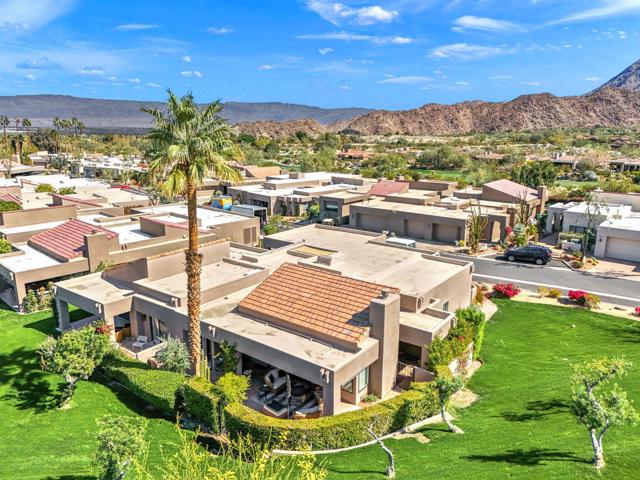 48835 Mescal Lane, Palm Desert CA: https://media.crmls.org/mediaz/d5d0190b-05f1-4698-b296-98e06f8c8fc5.jpg