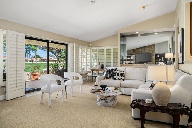 44825 Guadalupe Drive, Indian Wells CA: https://media.crmls.org/mediaz/d5d05aca-2732-4968-bf6f-f52fde1a5858.jpg