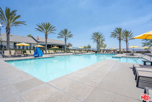 6 Alimon Street, Rancho Mission Viejo CA: https://media.crmls.org/mediaz/d5d0aa55-8e07-48fc-8c4e-f2ba1c8e3480.jpg