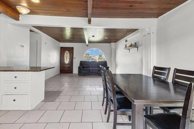 1238 Granada Avenue, Salinas CA: https://media.crmls.org/mediaz/d5d0f713-6628-4d0a-a22a-a35bb2ffa835.jpg