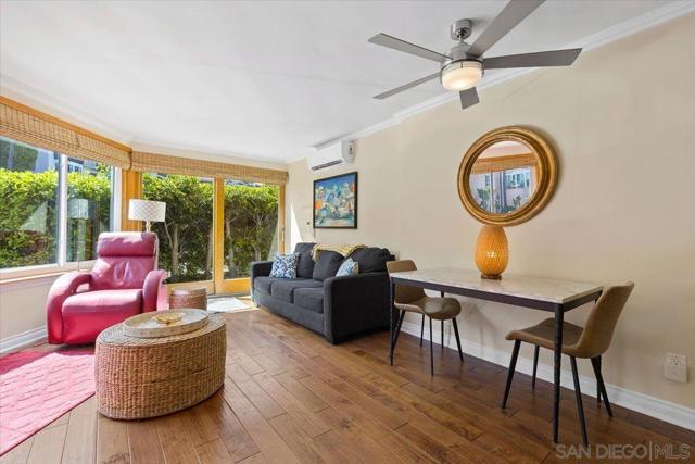 8040 Girard Ave, La Jolla CA: https://media.crmls.org/mediaz/d5d148f1-07f0-4493-b917-fe7015f2ddfb.jpg