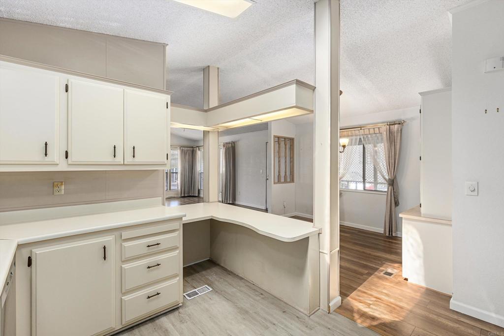 3535 Linda Vista Drive - photo 11