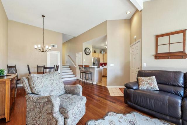 175 Troon Way, Half Moon Bay CA: https://media.crmls.org/mediaz/d5d22c9c-77a5-43a6-bb76-c42ea8231817.jpg