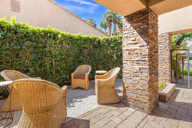 73231 Mariposa Drive, Palm Desert CA: https://media.crmls.org/mediaz/d5d27342-e65f-4be3-b166-24242e4fad03.jpg