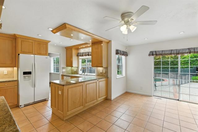 1675 Escalante Way, Burlingame CA: https://media.crmls.org/mediaz/d5d2d248-a5d7-484c-84a2-6efc93e699af.jpg