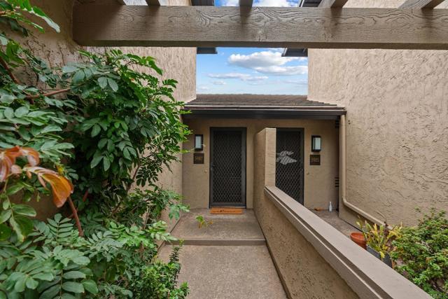 Detail Gallery Image 36 of 40 For 5987 Gaines St, San Diego,  CA 92110 - 2 Beds | 2/1 Baths