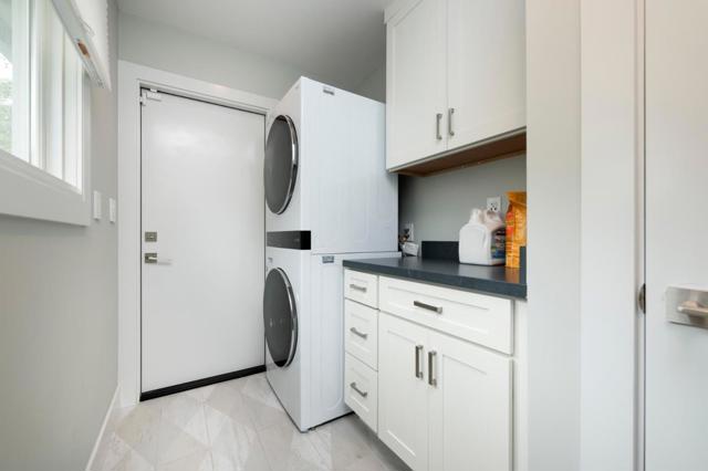 641 Caribbean Way, San Mateo CA: https://media.crmls.org/mediaz/d5d3b5a9-6b8f-486c-87e2-acb93840a413.jpg