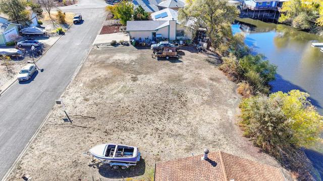 613 Bass Lane, Clearlake Oaks CA: https://media.crmls.org/mediaz/d5d42747-ed48-4b63-a80c-fd43de05026e.jpg