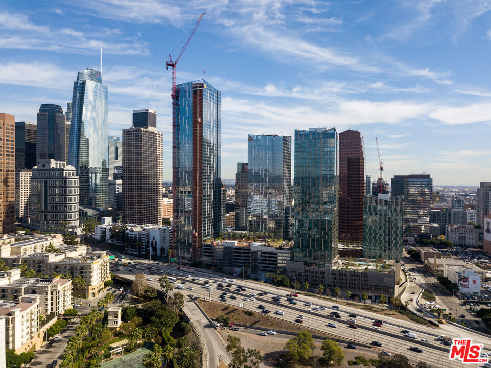 889 Francisco Street #2007