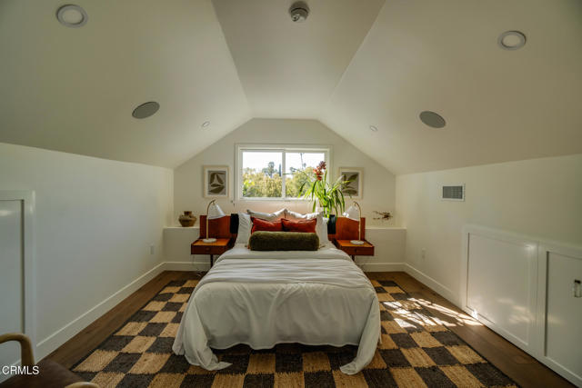 5163 Highland View Avenue, Los Angeles CA: https://media.crmls.org/mediaz/d5d4c5bf-5232-47d1-a570-4164d5a7abde.jpg