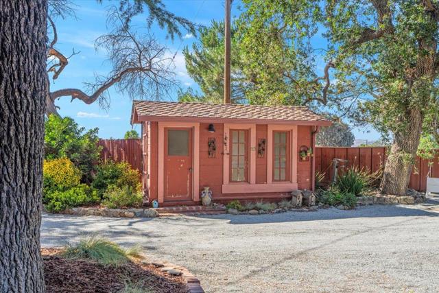 14325 Monterey Road, San Martin CA: https://media.crmls.org/mediaz/d5d6088f-2e0f-46be-9568-763daf391192.jpg