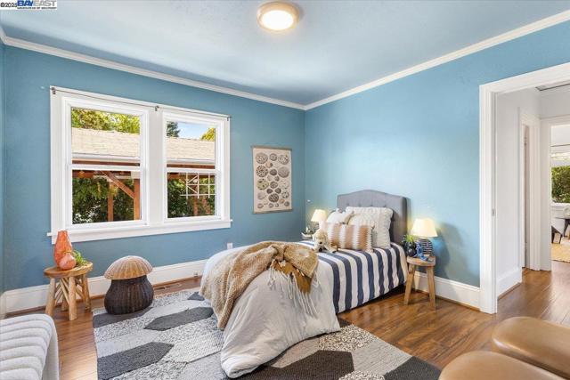 357 Melven Ct, San Leandro CA: https://media.crmls.org/mediaz/d5d611a6-fac3-4006-98c1-3ebabd7c06b9.jpg