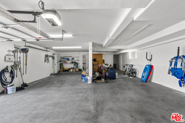 3501 Esplanade, Marina del Rey CA: https://media.crmls.org/mediaz/d5d6c96c-c46d-4dc8-9ed2-91473f2dda6b.jpg