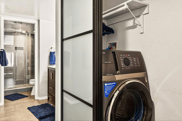 1050 E Ramon Road, Palm Springs CA: https://media.crmls.org/mediaz/d5d70b65-5e3b-47ac-bc43-4925d13b0e55.jpg