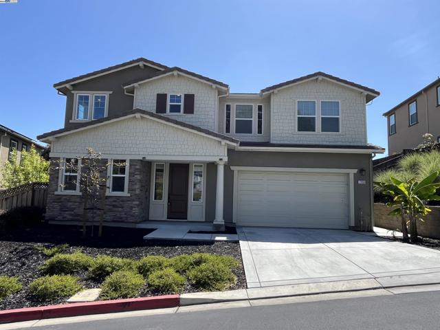 17659 Whisper Ln, Castro Valley CA: https://media.crmls.org/mediaz/d5d70dda-be5d-4d5f-b21f-e78155f0084d.jpg