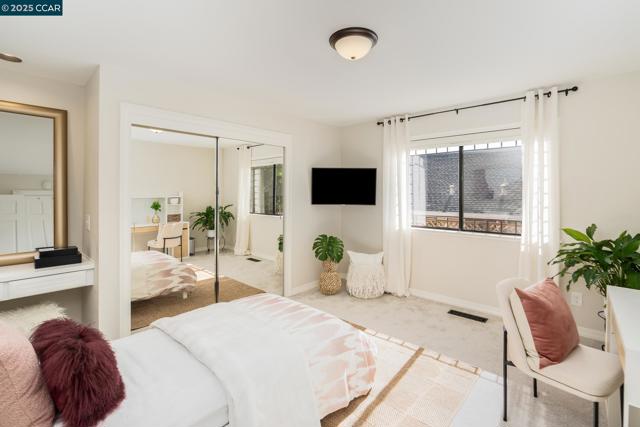 15 Blemer Ct, Danville CA: https://media.crmls.org/mediaz/d5d87e4e-8314-42dc-a8fc-da5f01b288ef.jpg