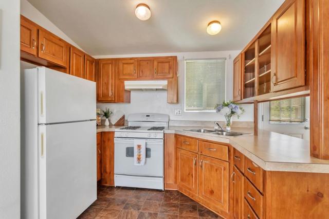 265 Brown Gables Road, Ben Lomond CA: https://media.crmls.org/mediaz/d5d9187d-11af-4221-8eaa-286d44606ab9.jpg