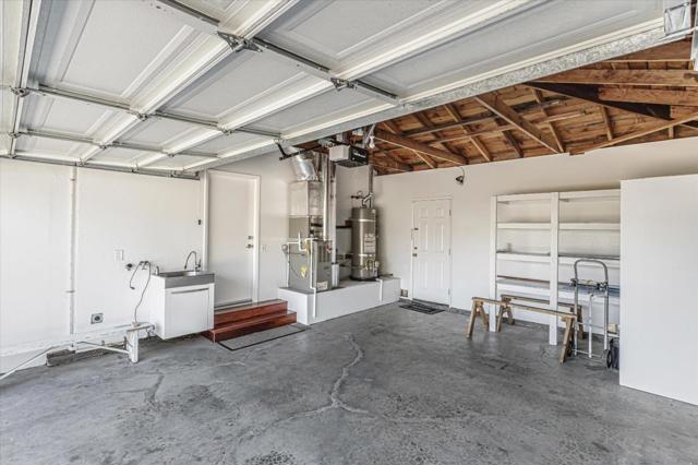 7381 Furlong Avenue, Gilroy CA: https://media.crmls.org/mediaz/d5da4238-e6e1-4250-8106-cb7859719aea.jpg