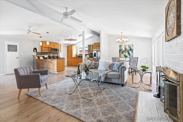 9021 Ronda Ave, San Diego CA: https://media.crmls.org/mediaz/d5da7874-8866-43f8-a05d-2714aa2076b0.jpg