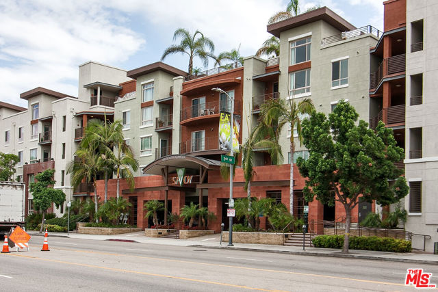 100 S Alameda Street, Los Angeles CA: https://media.crmls.org/mediaz/d5db67f7-9879-4106-a1a0-e163d0952705.jpg