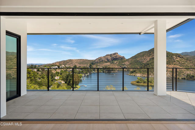 461 Lake Sherwood Drive, Lake Sherwood CA: https://media.crmls.org/mediaz/d5dcf69f-c33e-4f9c-99d6-92f76e49c5a9.jpg