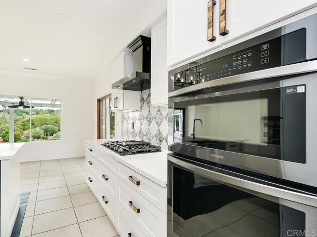 Detail Gallery Image 15 of 54 For 2144 Knollwood Ave, Fallbrook,  CA 92028 - 3 Beds | 3 Baths