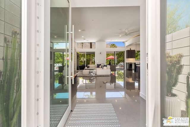 1449 N Via Miraleste, Palm Springs CA: https://media.crmls.org/mediaz/d5de5e0b-4aa1-45b6-9458-120813fd623d.jpg