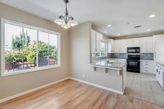 4714 Sandyford Court, Dublin CA: https://media.crmls.org/mediaz/d5dee6be-8f8f-4c55-a9b4-e7e6fcfd7134.jpg