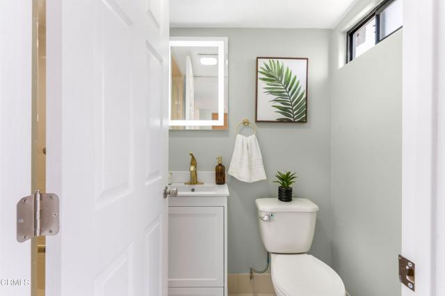 Detail Gallery Image 38 of 61 For 5120 Seabreeze Way, Oxnard,  CA 93035 - 4 Beds | 4 Baths