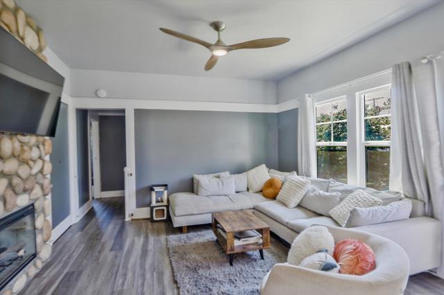 1035 Edgemont Place, San Diego CA: https://media.crmls.org/mediaz/d5e04202-b2cb-4c34-8c06-85c8f9a7c51d.jpg