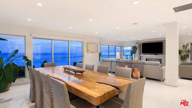 26050 Pacific Coast Highway, Malibu CA: https://media.crmls.org/mediaz/d5e0a642-e403-4ef0-b3d9-7e5880c08655.jpg