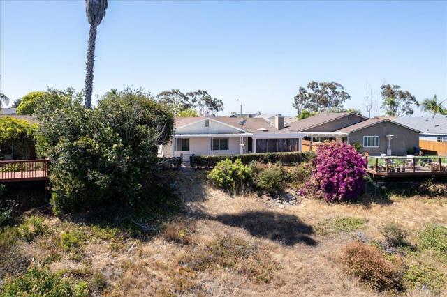 7502 Northrup Drive, San Diego CA: https://media.crmls.org/mediaz/d5e0be2c-b2ae-482d-96fe-25a69c1980d7.jpg