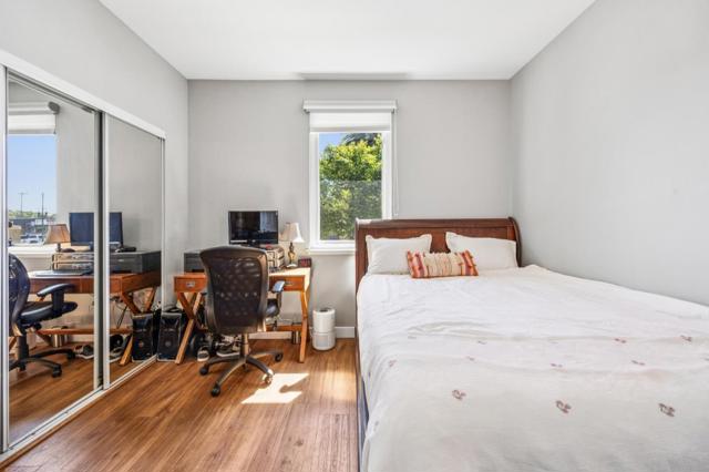 401 S Norfolk Street, San Mateo CA: https://media.crmls.org/mediaz/d5e10c7f-0c76-4a4f-b324-d02563ca259b.jpg