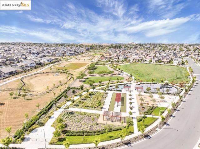 5424 Nimis Way, Antioch CA: https://media.crmls.org/mediaz/d5e16279-0a8d-48bf-8dd1-aec68ec6f6d2.jpg