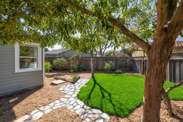 3 Delmar Court, Redwood City CA: https://media.crmls.org/mediaz/d5e1639e-6d79-4e9e-9d8b-e8d600412933.jpg