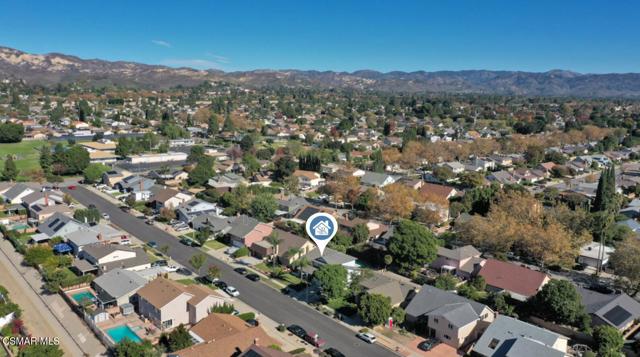 2108 N Brower Street, Simi Valley CA: https://media.crmls.org/mediaz/d5e1c0a8-93b5-4b3d-aff6-b784c3aa7c36.jpg