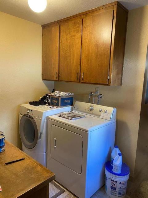 270 Joes Lane, Hollister CA: https://media.crmls.org/mediaz/d5e267ee-c105-46c3-ac1a-30e711ccdbce.jpg