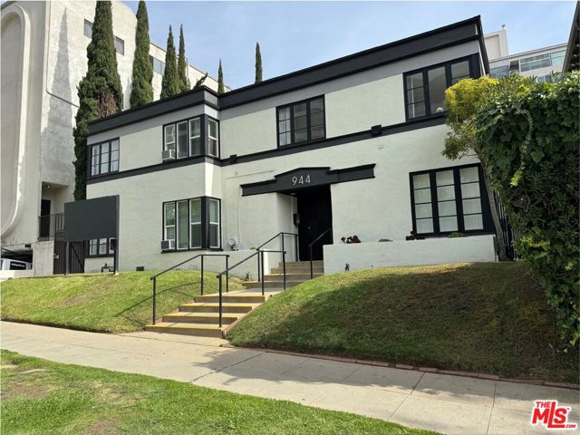 Prime Westwood location, near UCLA and hospital. 24-Studio/1-Bath and 4-Bachelor/1-Bath. Only $339,286/unit. Upside in rents. 14.2 x Gross & 4.2% Cap with existing rents, 13.3 x Gross & 4.7% Cap with rents at market