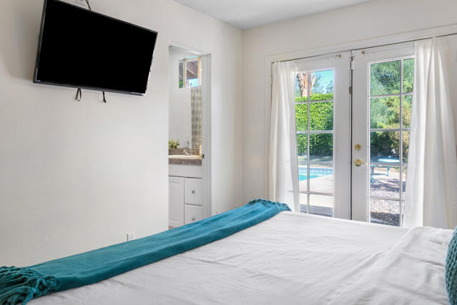 Image 38 of 77 For 502 Molino Road