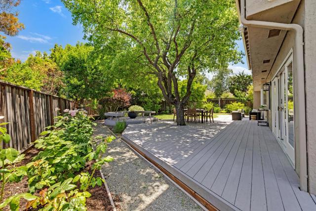 331 Idyllwild Court, Redwood City CA: https://media.crmls.org/mediaz/d5e30846-10be-46b2-9f62-e2c746ff152f.jpg