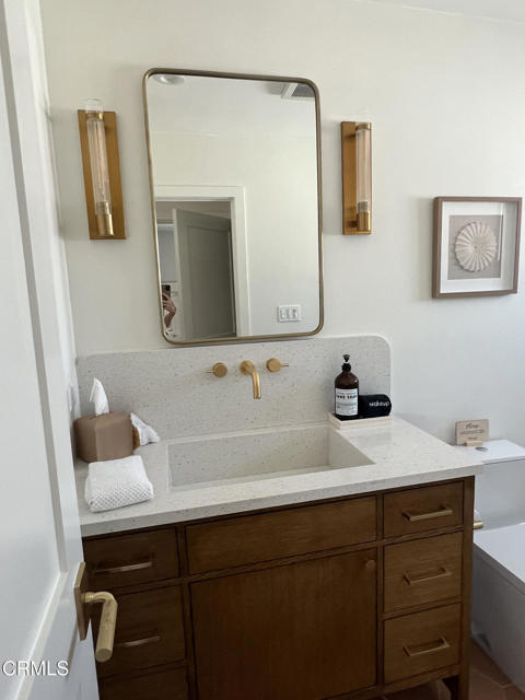 5135 w W Wooley Road, Oxnard CA: https://media.crmls.org/mediaz/d5e376ed-964d-4bed-a846-1ffff040bfce.jpg